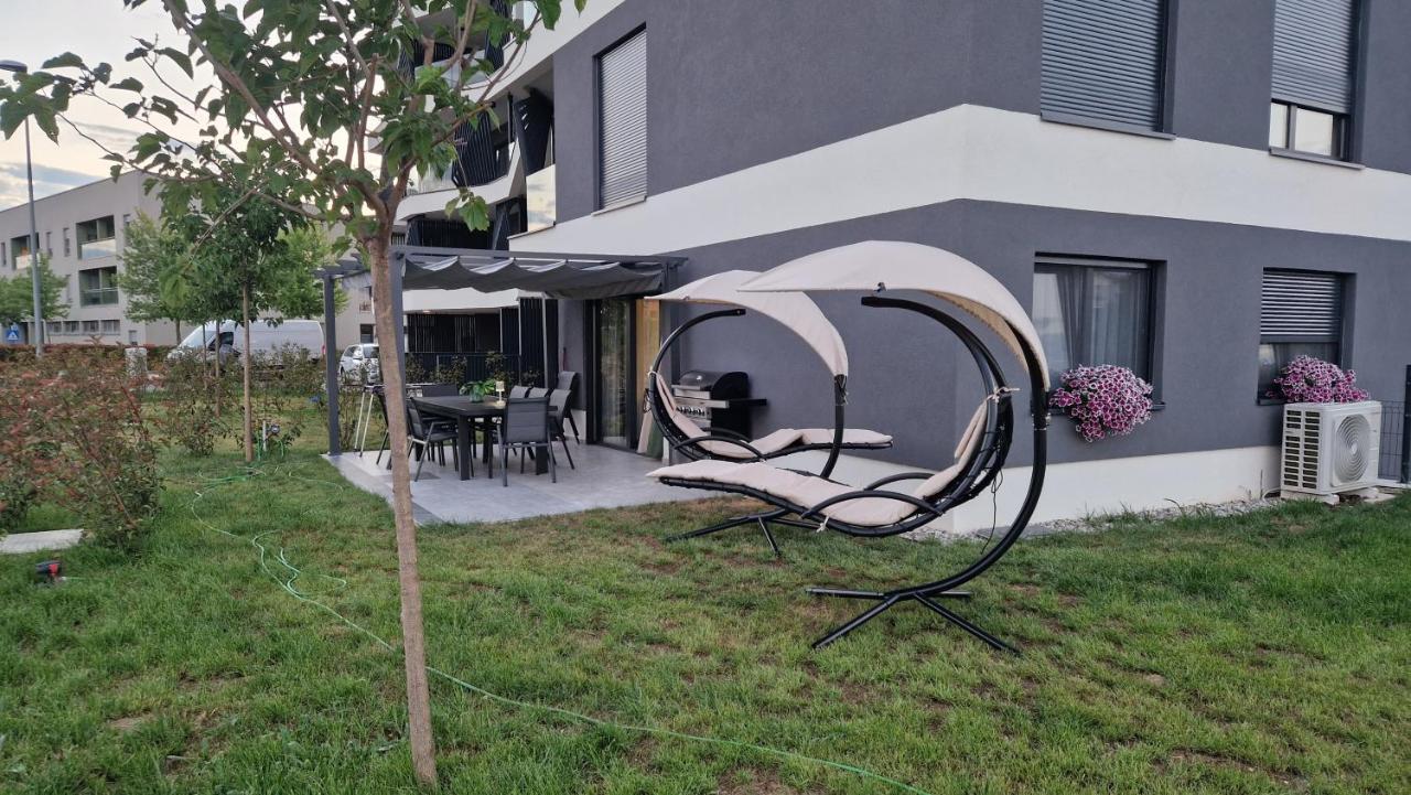 Capsula Luxury Apartment Umag Buitenkant foto